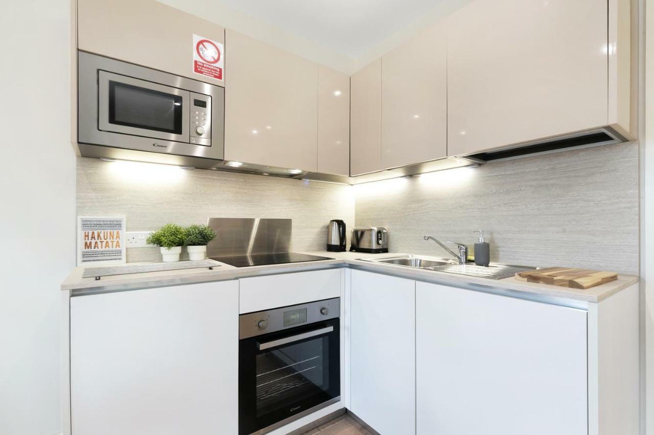 Mondial Apartments At Heathrow Harmondsworth Buitenkant foto