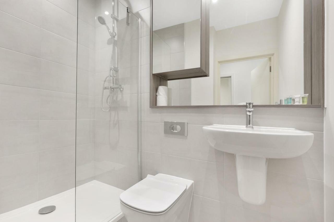 Mondial Apartments At Heathrow Harmondsworth Buitenkant foto