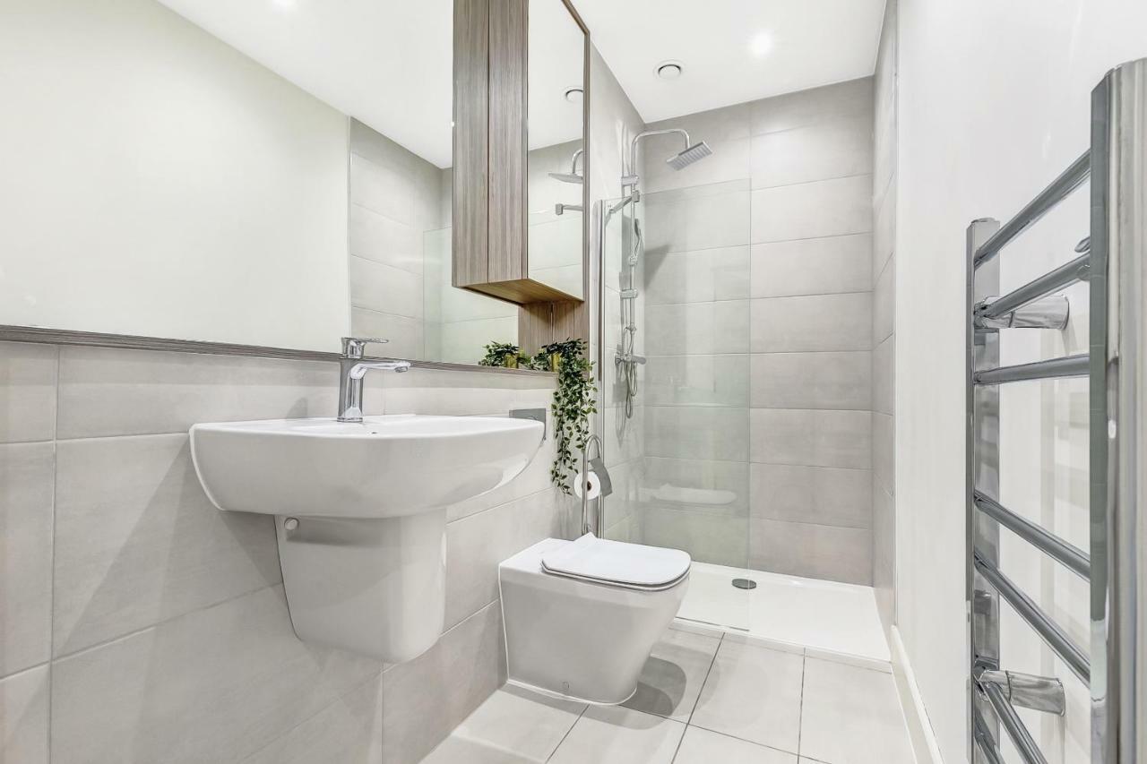Mondial Apartments At Heathrow Harmondsworth Buitenkant foto