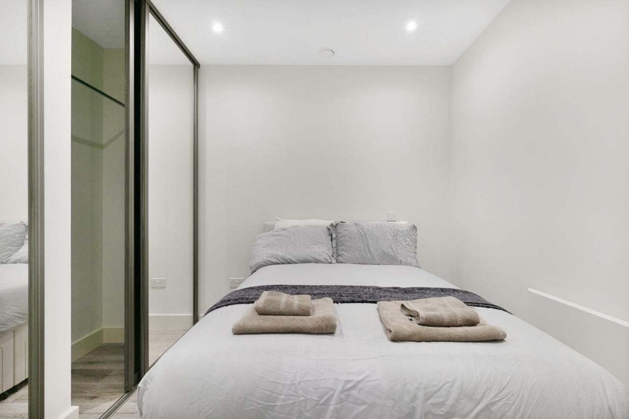 Mondial Apartments At Heathrow Harmondsworth Buitenkant foto