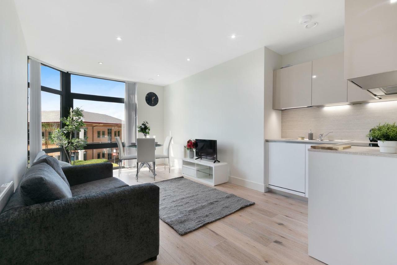 Mondial Apartments At Heathrow Harmondsworth Buitenkant foto