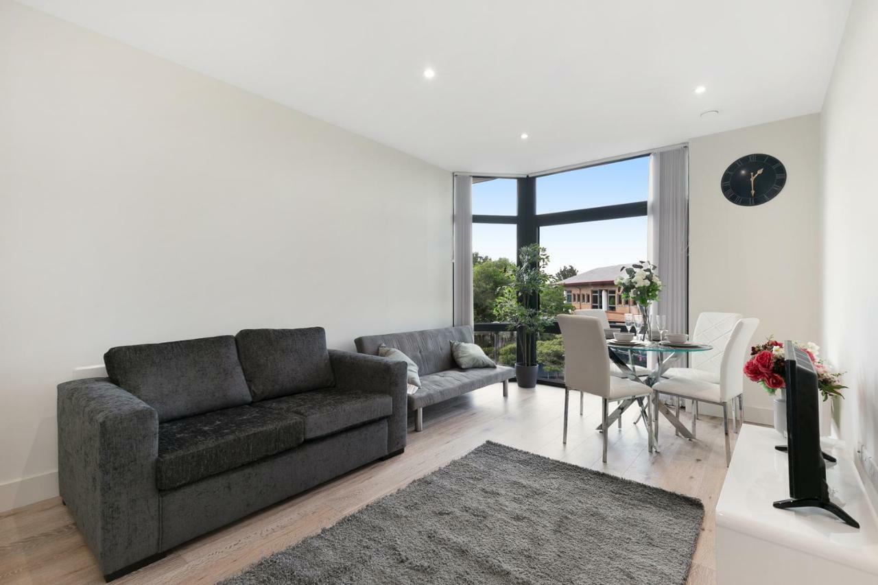 Mondial Apartments At Heathrow Harmondsworth Buitenkant foto