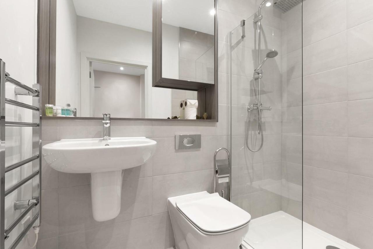 Mondial Apartments At Heathrow Harmondsworth Buitenkant foto