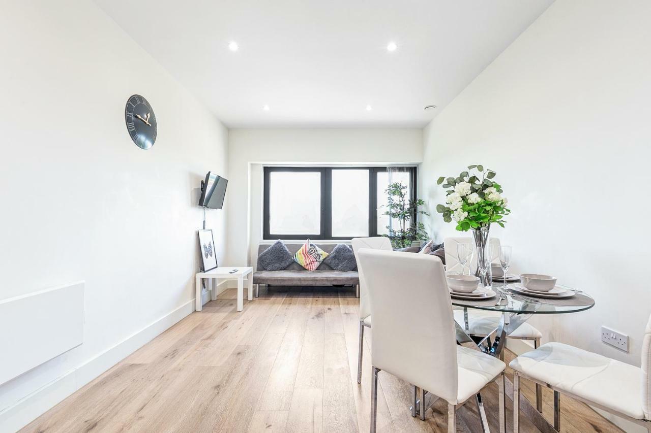 Mondial Apartments At Heathrow Harmondsworth Buitenkant foto