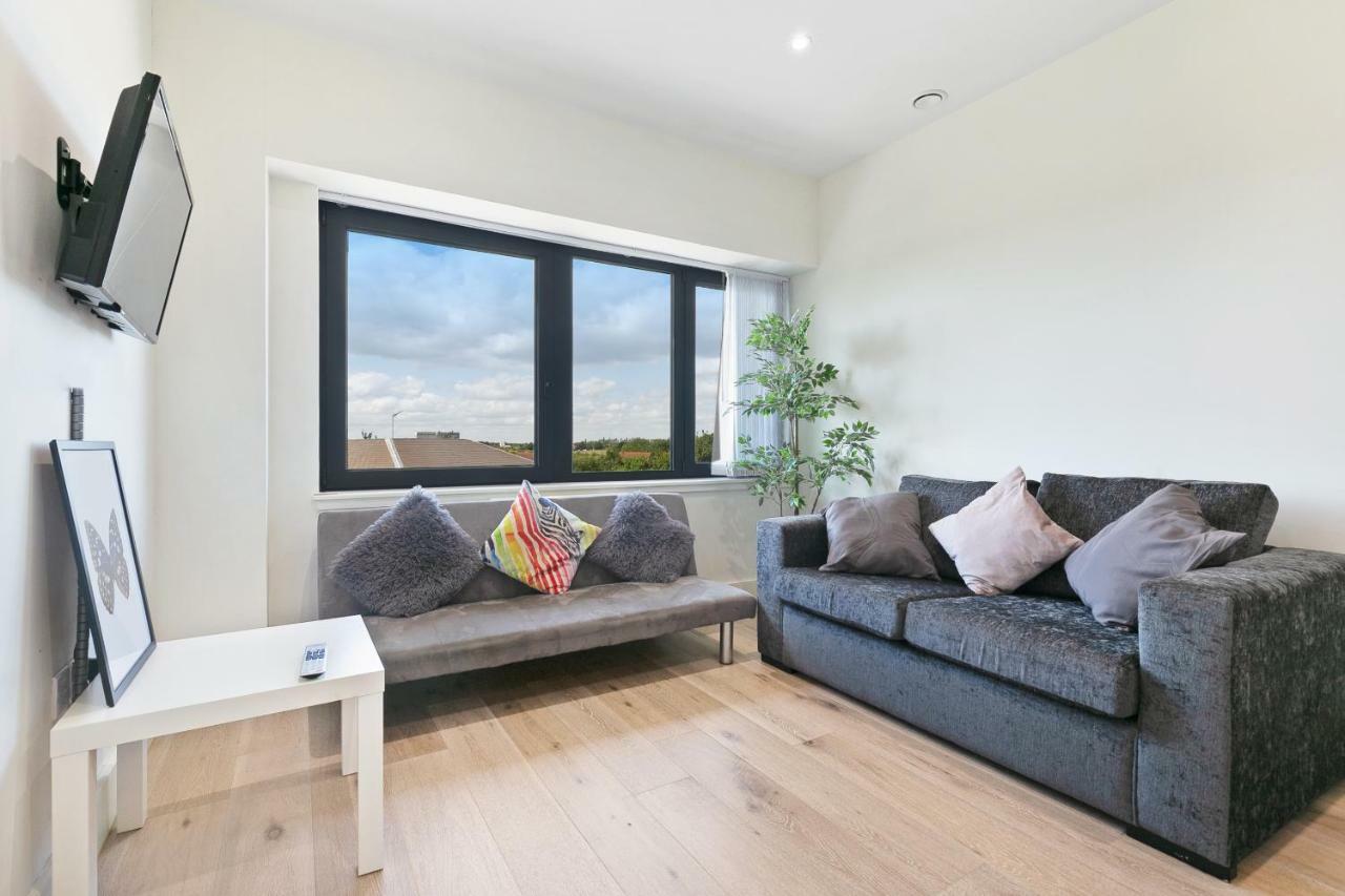 Mondial Apartments At Heathrow Harmondsworth Buitenkant foto